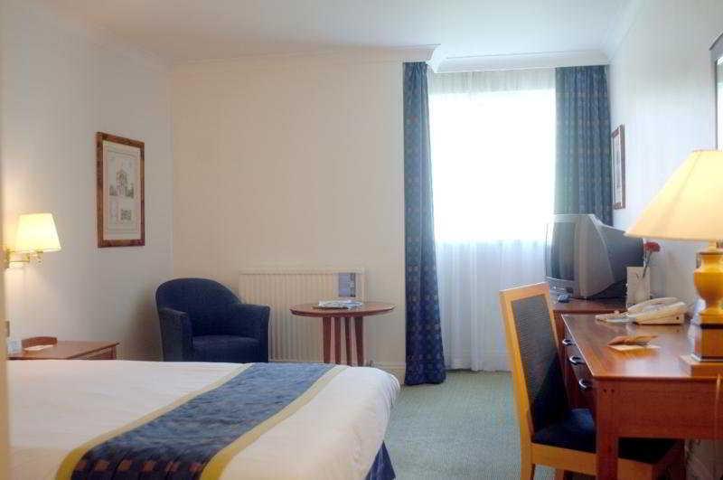 Holiday Inn Leeds-Wakefield M1 Jct40, An Ihg Hotel Ruang foto